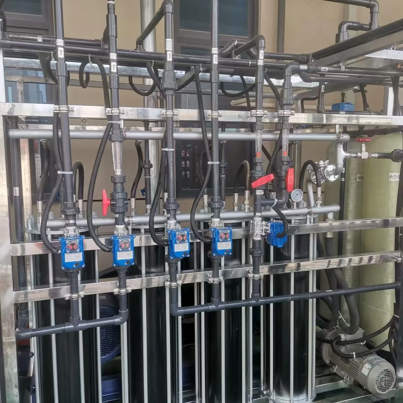 Skid-mounted pumps valves and pipework for lithium battery wastewater treatment equipment
